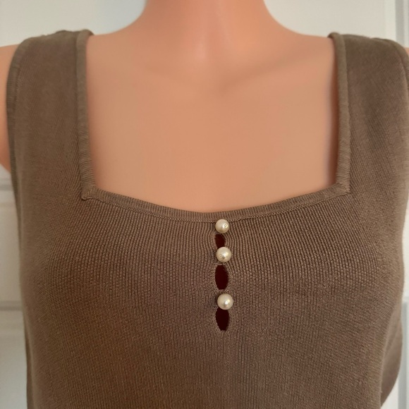 COLORI Lua tank top - Picture 6 of 15